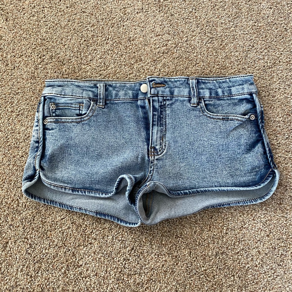 ✨ 2 for $10 ✨ Acid Wash Denim Shorts